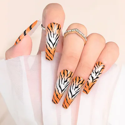 27 Game-Changing Tiger Nail Ideas That Will Make You a Style Icon