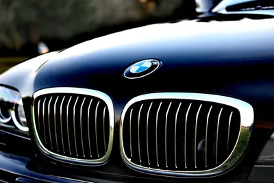 BMW презентовала новый логотип марки - Российская газета