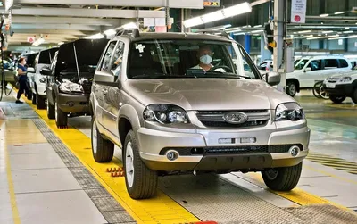 Автомобиль марки «LADA SAMARA ВАЗ-211440», 2008 г.в., без государственного  регистрационного знака, с ключами и документами, VIN: XTA21144084705291,  чёрного цвета, капот не открывается, имеет следы коррозии по всему кузову,  отсутствуют габариты, сломаны ...