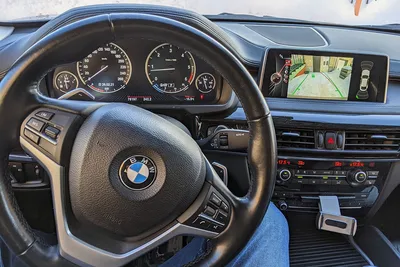 Новый BMW X6 дебютировал со светящимися «ноздрями» — Авторевю