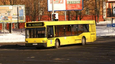 File:MAZ-103 in Minsk 01.jpg - Wikimedia Commons