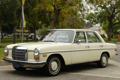 1968 Mercedes-Benz 230 | Vintage Car Collector
