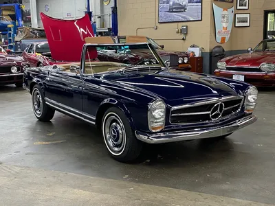 Mercedes 230 SL \"Pagode\" - Iconic