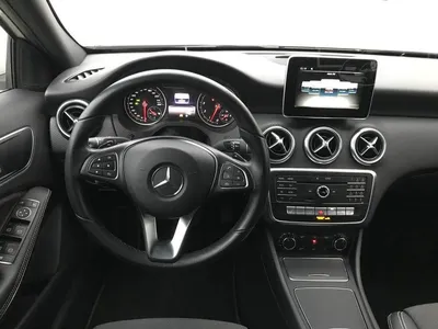 Mercedes-Benz CLA 180 Coup? AMG-Sport - 34,916 EUR · 25,000 km · 2020 |  plus-auto.ro