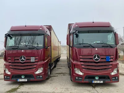 Mercedes автовоз Р±РµР»С‹Р№ - фото грузовика