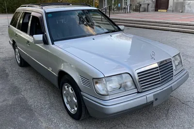 Mercedes-Benz W124: The \"Engineer's E-Class\" takes on the Alps - Hagerty  Media
