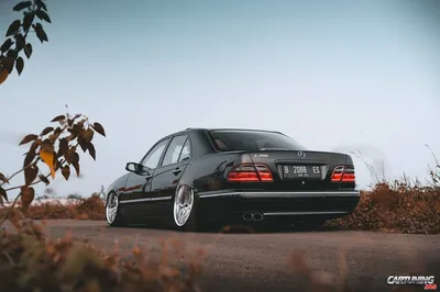 German Modern Tuning Car Mercedes 190E W210 Editorial Stock Photo - Image  of german, classical: 158790043