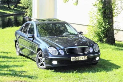 File:Mercedes W211 front 20080108.jpg - Wikipedia