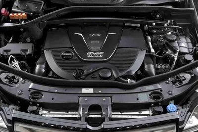 Mercedes-Benz GL 500 Std GCC ///AMG + V8 + NAVIGATION + CAMERA 360°+ SOFT  CLOSE + AIR SUSPENSION / UNLIMITED MILEAGE WARR