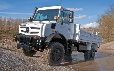 New Mercedes Unimog Ready to Run Over Everything