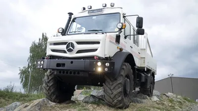 New Mercedes UNIMOG - Ultimate OFFROAD machine - YouTube