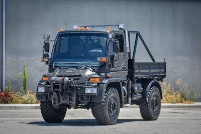 Mercedes-Benz Unimog U 423 in operation as a tractor unit: Unimog impresses  with great economy | Daimler Truck