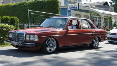 Tuning Mercedes-Benz 300D W123 side