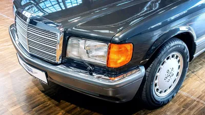 W126 300SE: Yet another young timer Mercedes Benz | LENSPEED