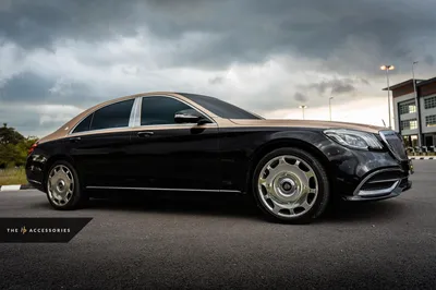 Mercedes S Class (W222) Facelift Maybach Conversion Complete with Two – The  HP Accessories