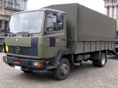 File:Mercedes 1117 of the Belgian Army, licence registration 37599.JPG -  Wikipedia