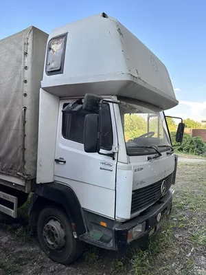 Mercedes-Benz 1117 / Horse Truck / Camper / Manual / TUV: 1-2024 / Belgium  Truck | Livestock truck - TrucksNL