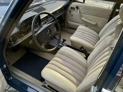 1968 Mercedes-Benz 250 w114 Stroke Eight - design features, development,  safety - YouTube