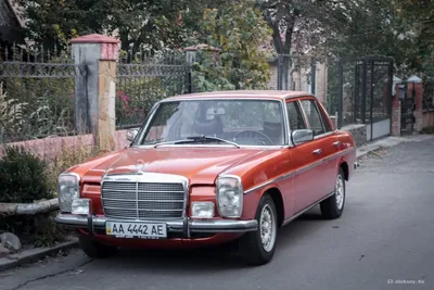 This 50-Year-Old Mercedes W114 Comes From A Time When Cars Were Supposed To  Last Forever | Carscoops
