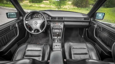 Перетяжка салона кожей Mercedes W124. Car-expert Киев.