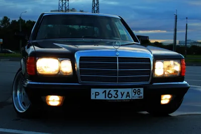 Indra Sukarno: Mercedes-Benz W126 1990 | Mercedes benz cars, Mercedes benz,  Daimler benz