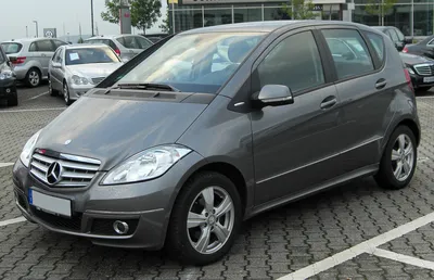 File:Mercedes A 150 Avantgarde (W169) Facelift front 20100818.jpg -  Wikimedia Commons