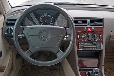 Часть кузова (кузовной элемент) для Mercedes W202 (C) бу, 1994, купить в РФ  с разборки из Европы, 53716775
