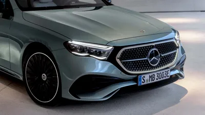 Mercedes-Benz представил абсолютно новый E-Class (ФОТО)