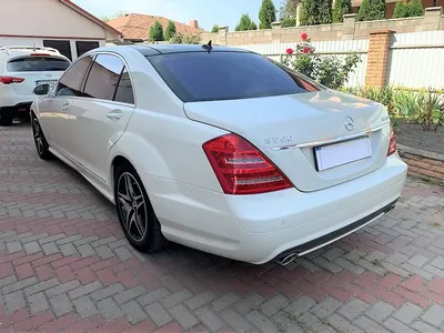 Прокат Mercedes W221 белого цвета на свадьбу, Аренда белого Мерседес W221 в  Минске