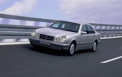 Mercedes-Benz E-class (W211) 3.2 бензиновый 2002 | 224 л.с. Avantgarde на  DRIVE2