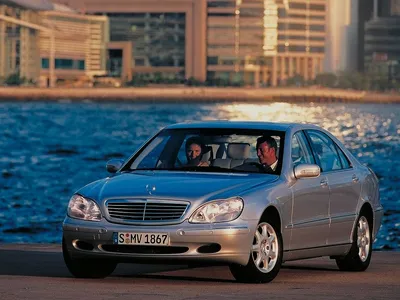 Mercedes-Benz S-Класс 4 поколение (W220), Седан - технические  характеристики, модельный ряд, комплектации, модификации, полный список  моделей, кузова Мерседес-Бенц S-класс