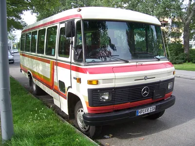 File:Mercedes-Benz O 309 Mannheim 100 7661.jpg - Wikimedia Commons
