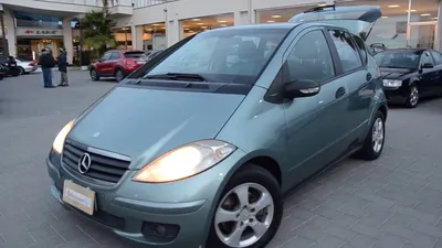 Mercedes-Benz A180 2005 - YouTube