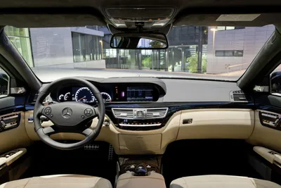 2011 Mercedes-Benz S-Class Image. Photo 5 of 39