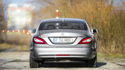 2015 Mercedes CLS 400 4Matic : 0 à 100 km/h sur le circuit de Montlhéry  avec auto-moto.com - YouTube