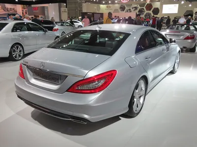 File:Mercedes-Benz CLS 500 2009.jpg - Wikimedia Commons