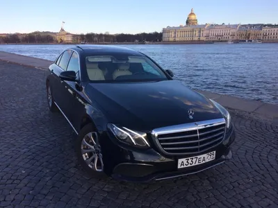 Аренда и заказ автомобиля Mercedes E 213 (Мерседес 213) с водителем в  Санкт-Петербурге (СПб)