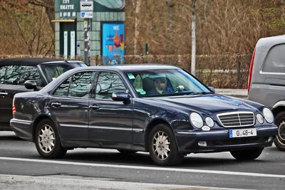 File:Mercedes Benz E 240 Elegance 2006 (14363247566).jpg - Wikimedia Commons