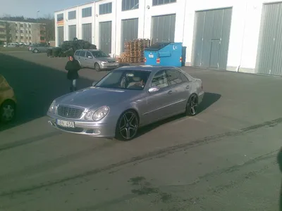 E 240 Mercedes 2003 Faqous Silver 6028129 - Car for sale : Hatla2ee