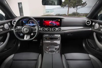 Digital World Premiere of the New Mercedes-Benz E-Class - YouTube