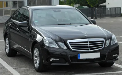 Slowing down a rendezvous with the updated Mercedes E200