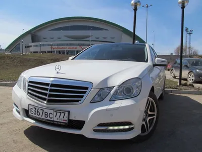 Аренда автомобиля Mercedes-Benz Е220 в Екатеринбурге - GOLDEN LIMO