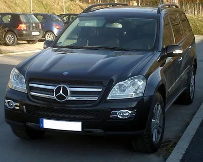 File:2007-Mercedes-Benz-GL320.jpg - Wikimedia Commons