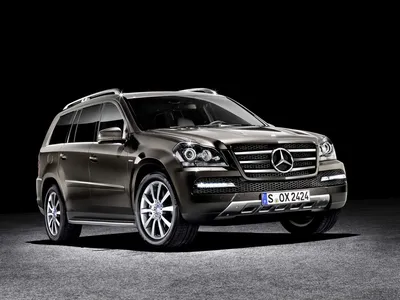 2013 Mercedes GL 500 review and pictures | evo