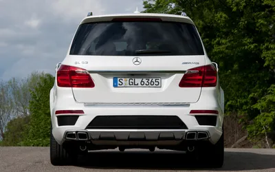 2014 Mercedes-Benz GL63 AMG Start Up, Exhaust, and In Depth Review - YouTube