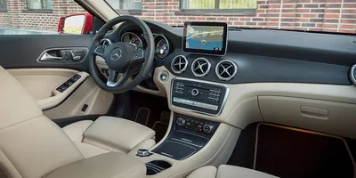 Новый Mercedes-Benz GLA дебютировал онлайн