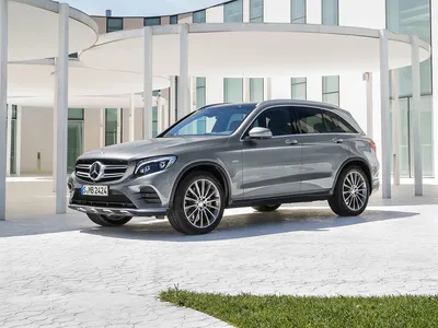Mercedes GLC 250 and 220d 2016 review | CarsGuide