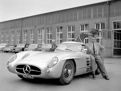 Mercedes-Benz SLR Stirling Moss — суперкар от «Мерседеса», характеристики и  фото - Чемпионат