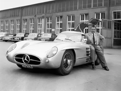 Mercedes-Benz 1956 года продали за 1 234 567 долларов