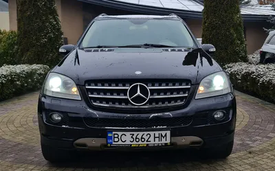 90k mileage floating yacht Ml 500 2015. Night vision included. Your  opinions on last decade designs of mercedes benz? : r/mercedes_benz